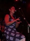 La vocalista de Yahl? en un momento de su actuacion en el 39 Festival de M?sica Joven de Alhama
06/08/04
FOTO: ANTONIO ARENAS