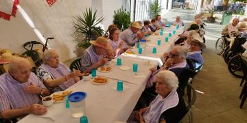 2025-desayuno-mayores-feria-26jun