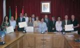 Autoridades, responsables de Caja Rural y galardonados del primer premio de Periodismo "Ciudad de Alhama". Fundación Caja Rural.
FOTO: JUAN CABEZAS