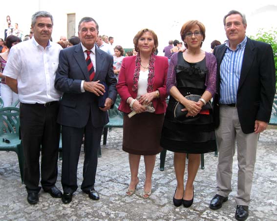  Los profesores que se jubilan este año, (de izq. a dcha), Pedro Lozano, Andrés Cuevas, Mari Carmen Aranda, Mari Carmen Martínez y Antonio Guerrero 