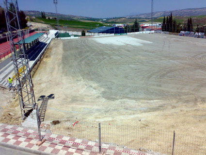 Aspecto que presentan las obras del campo de fútbol