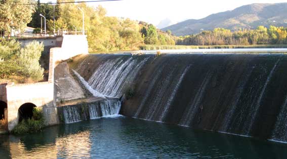  Presa del río Alhama, o pantaneta 