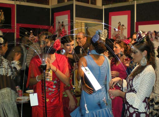  Concurridas las dependecias de la moda flamenca 'made in Alhama' 