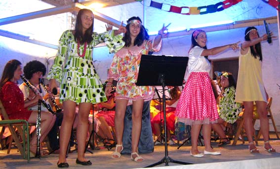 El Grupo Abba, con nuestro Abba Gold, en las voces de María del Mar Ruiz Arrabal, Noemí López Moya, María Cantano Castillo y Celia María López Medina