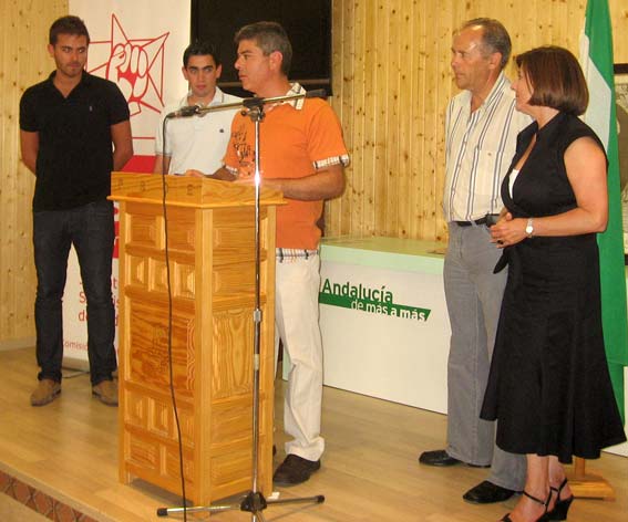  El Secretario de Organización abirendo el acto 